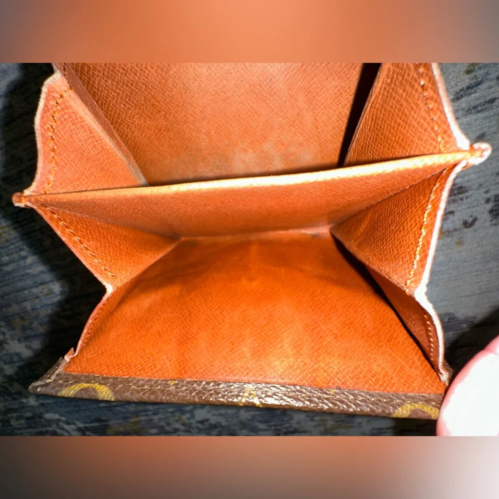 Louis Vuitton Monogram Monnaie Double Snap Wallet - Picture 9 of 16